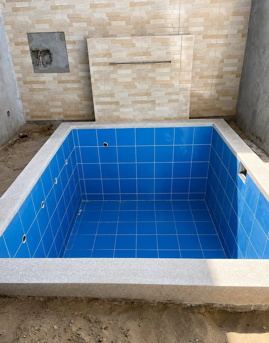 Piscina residencial Boulevard Park Plaza 3
