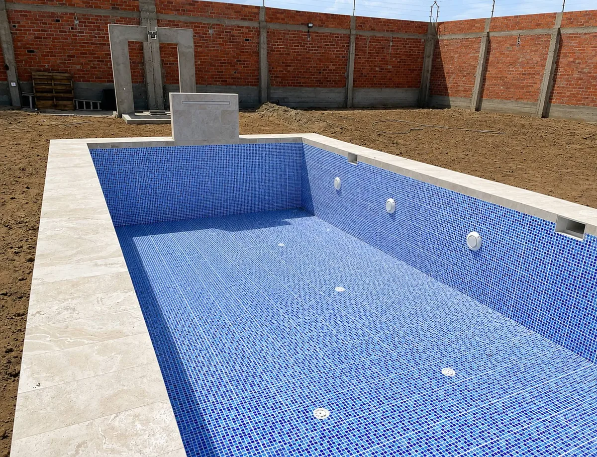 Piscina de gran formato La Mariposa